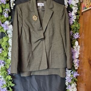 Le Suit Olive Green Women's Suit Jacket with And Matching Skirt (2 Pc)